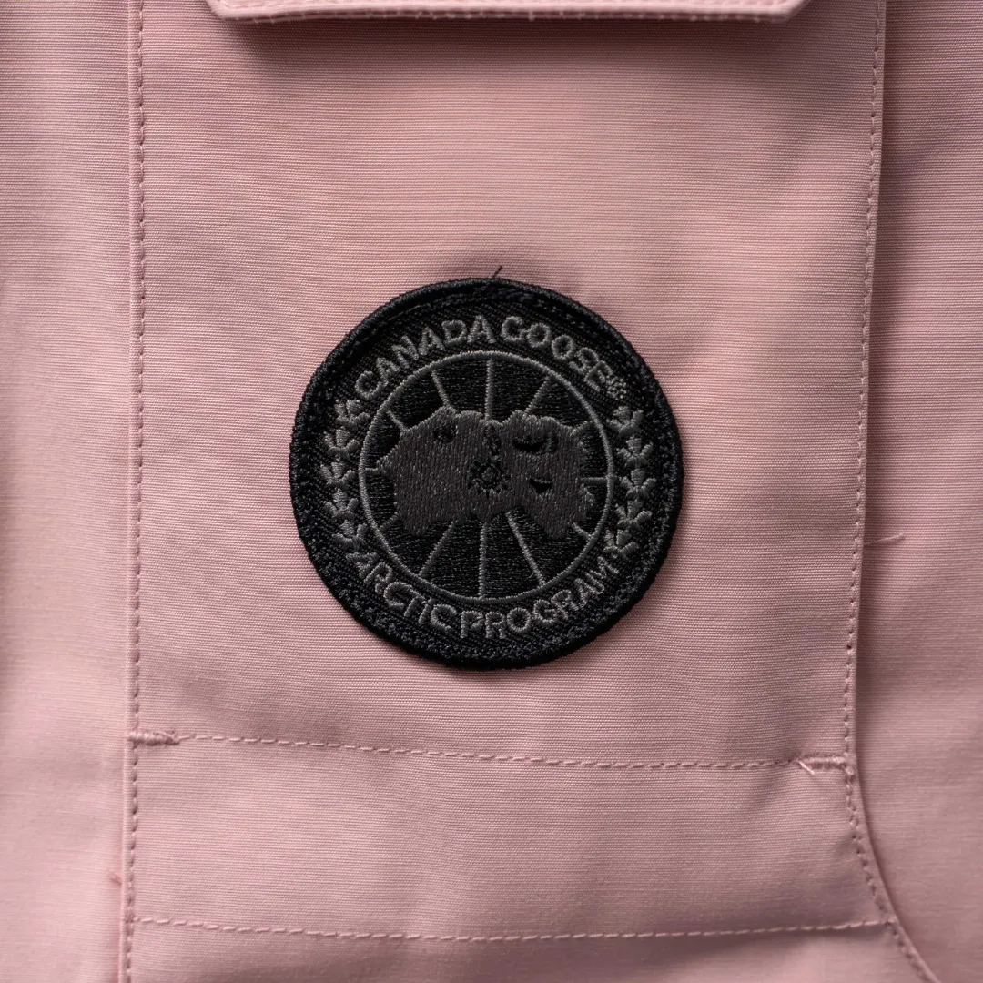 P660 CANADA GOOSE丨Canada Goose C08 children's clothing, children's hooded down jacket Color: Shapi Pink Size: 110-160